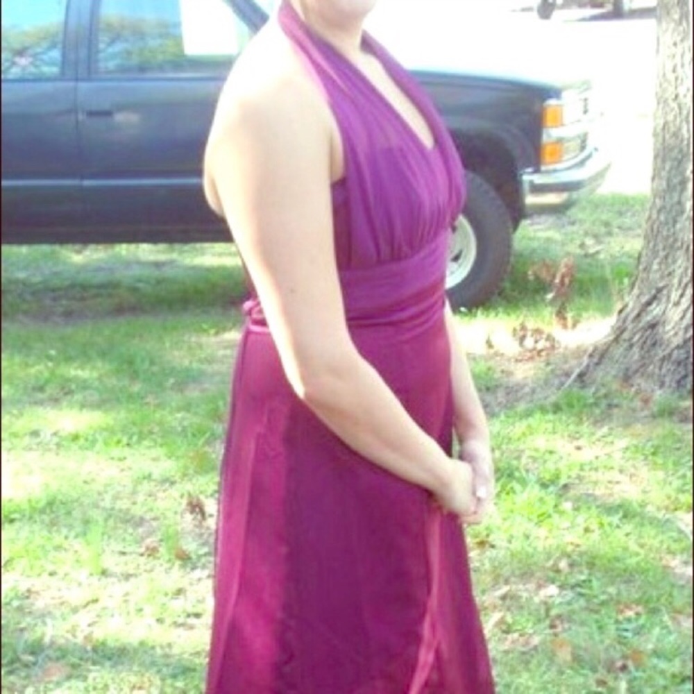 🔥SALE🔥 Sangria halter bridesmaid/Prom dress